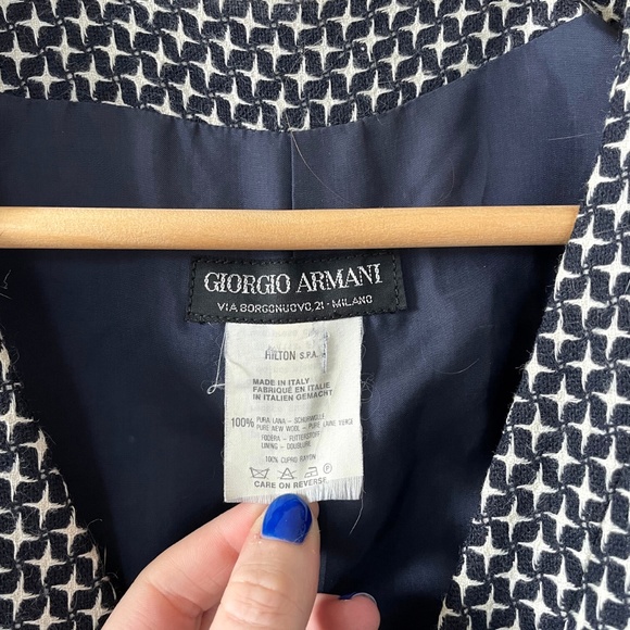 Vintage Giorgio Armani Blazer - Made in Italy - Picture 3 of 9